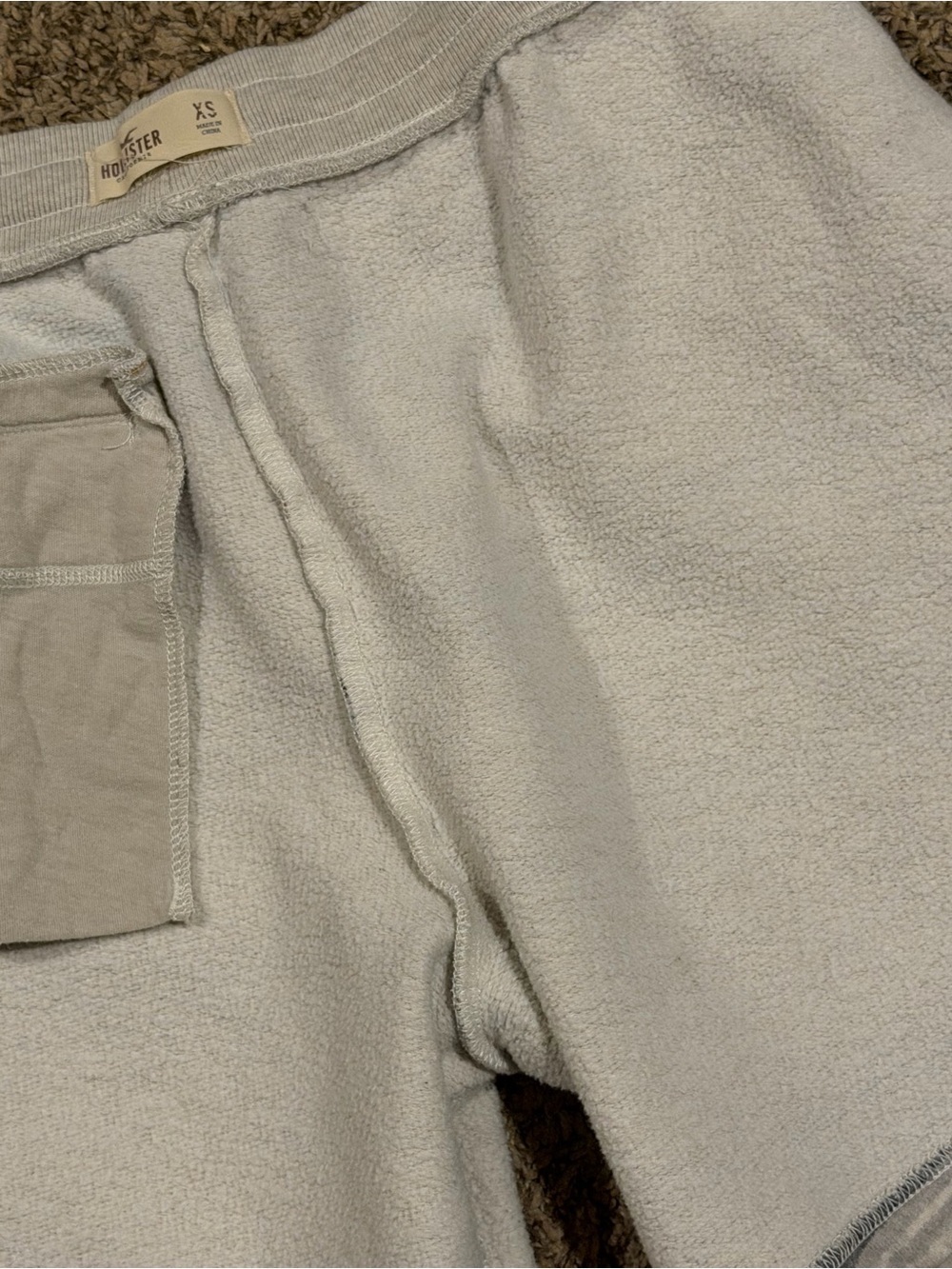 Hollister Men’s Cream Striped Athletic Drawstring Shorts - Picture 7 of 8